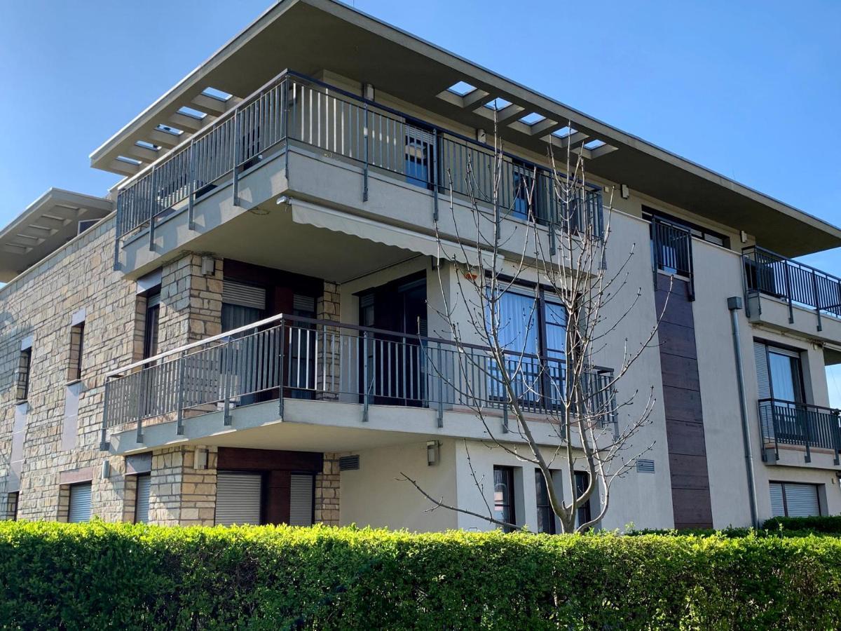 Lakeside Luxury Apartment Zamárdi Екстериор снимка